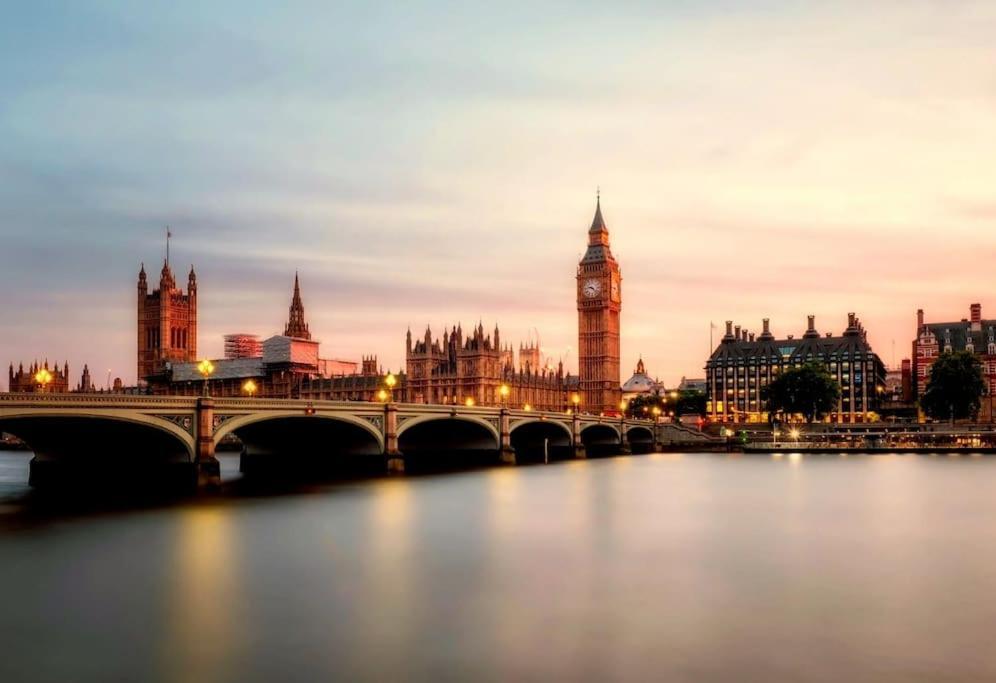 Lovely Flat In Heart Of Londen Buitenkant foto